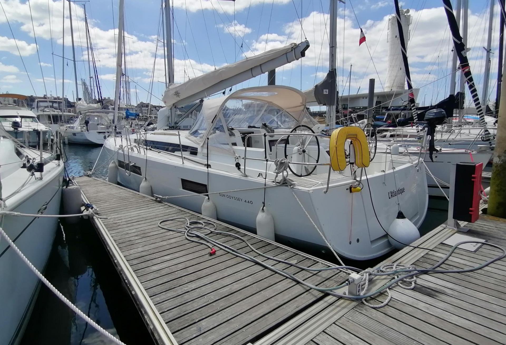 Sailboats JEANNEAU - SUN ODYSSEY 440 2020 exterieur 1